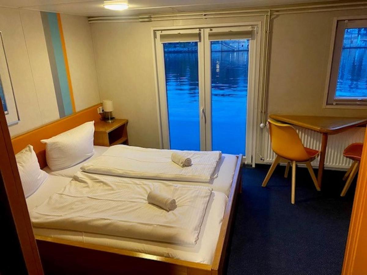 Shipotel-berlin Gmbh, Shipotel Eastern & Shipotel Western Hotel Berlin