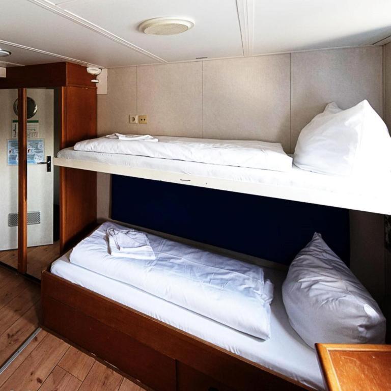Hotel Shipotel-berlin Gmbh, Shipotel Eastern & Shipotel Western Berlin